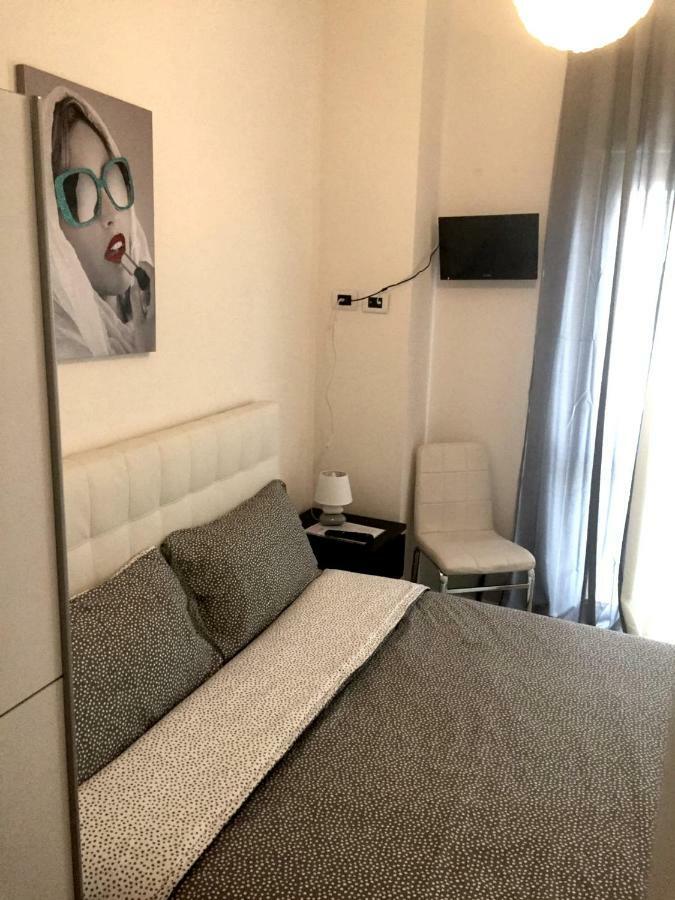 Fashion Guest House Рим Екстериор снимка