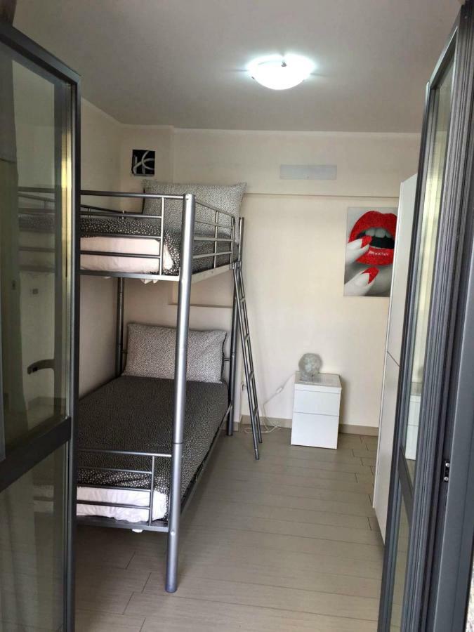 Fashion Guest House Рим Екстериор снимка